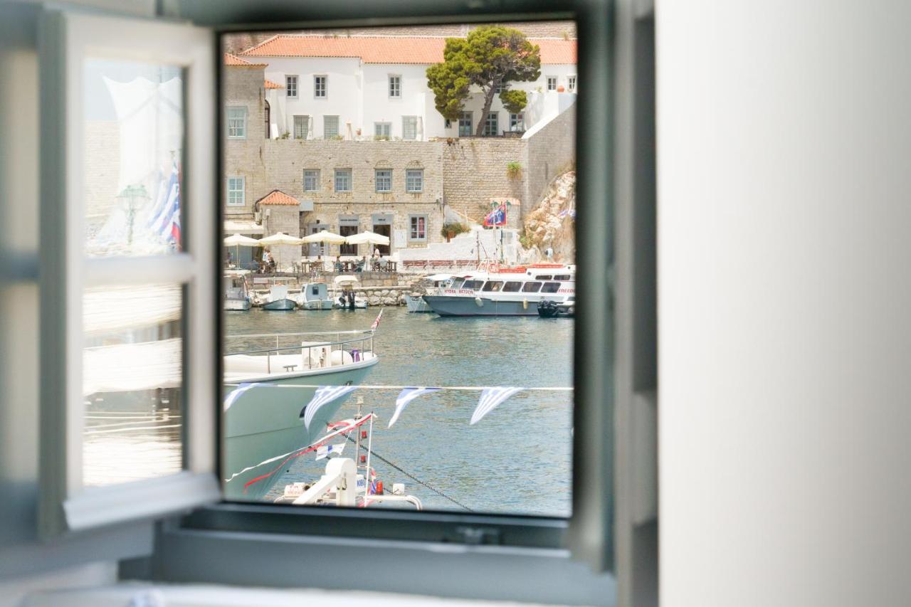 My Crown Suite, Hydra Port ภายนอก รูปภาพ