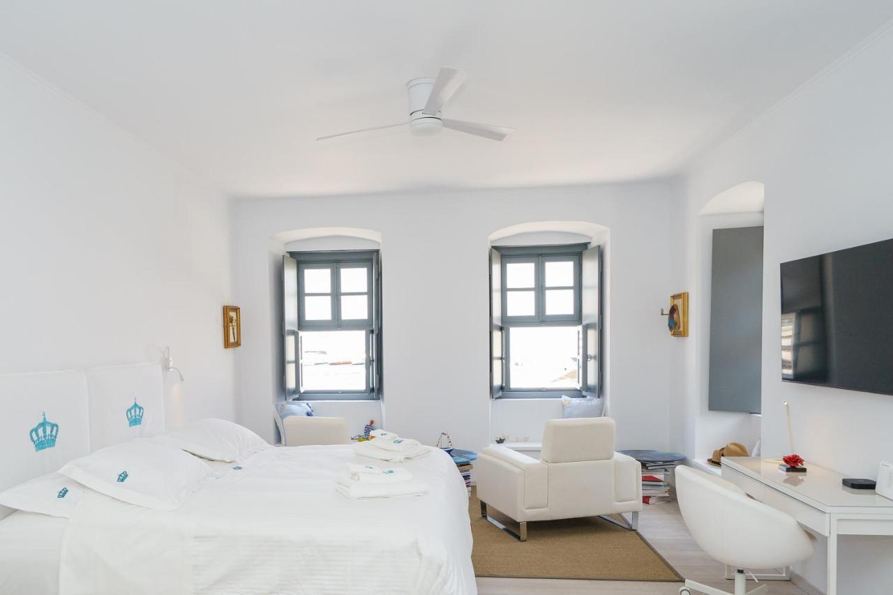 My Crown Suite, Hydra Port ภายนอก รูปภาพ