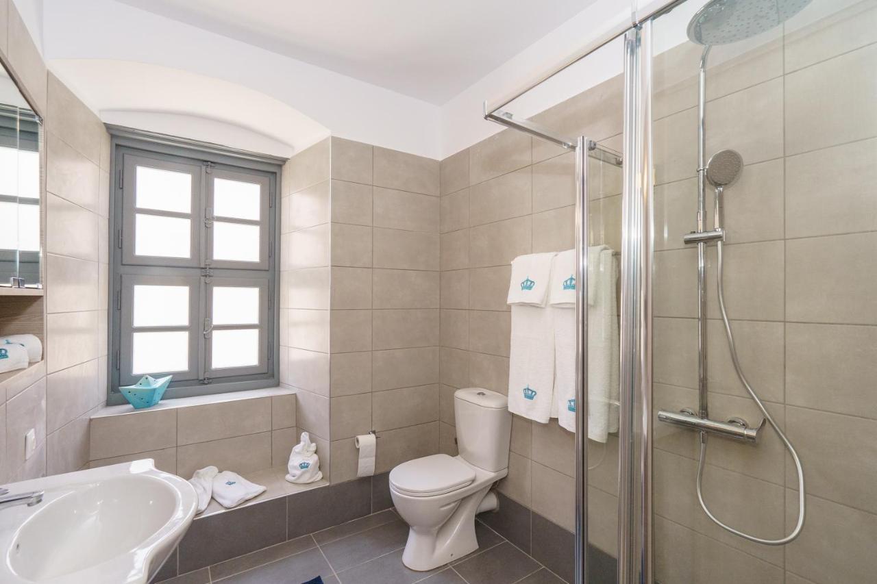 My Crown Suite, Hydra Port ภายนอก รูปภาพ