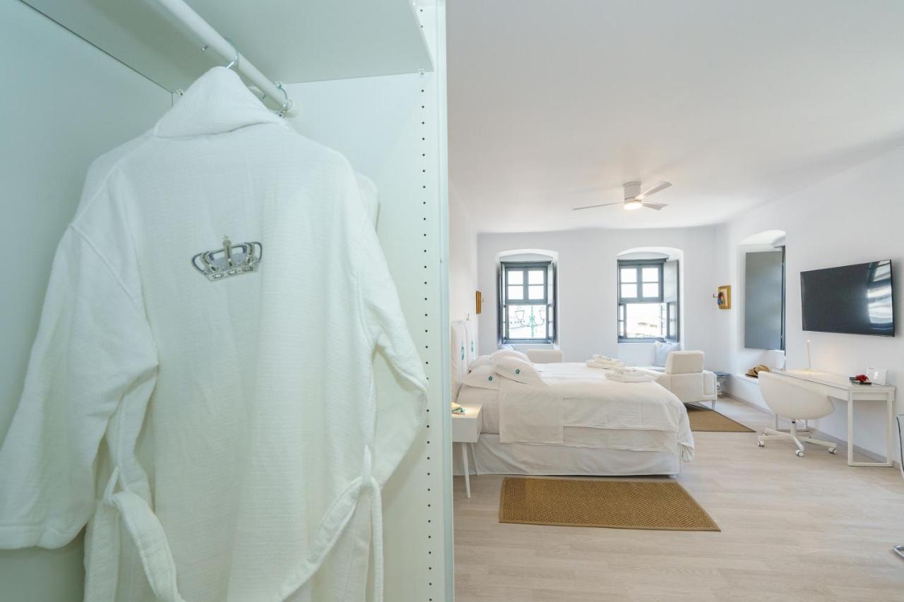 My Crown Suite, Hydra Port ภายนอก รูปภาพ
